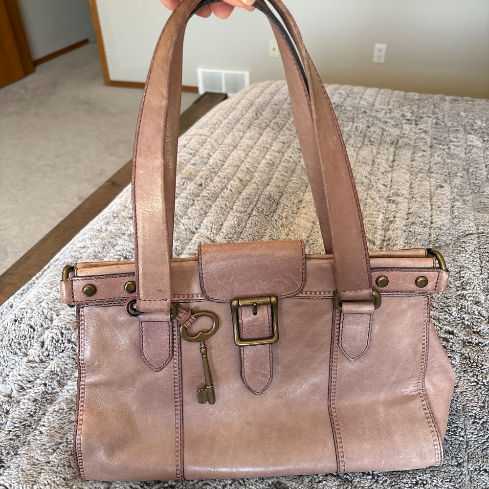 ** RARE ** Fossil leather bag